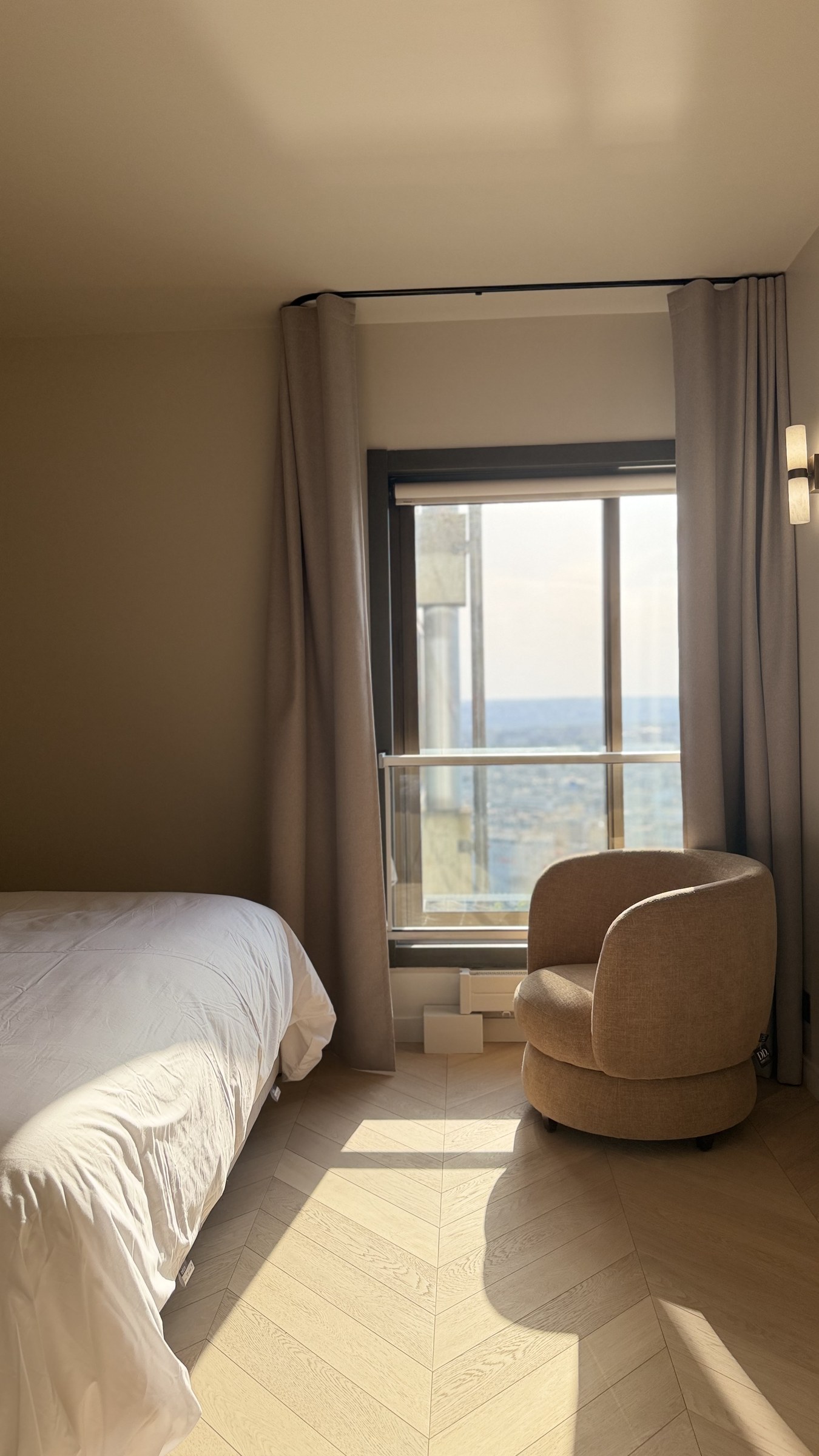 57-30 A · chambre, vue 7